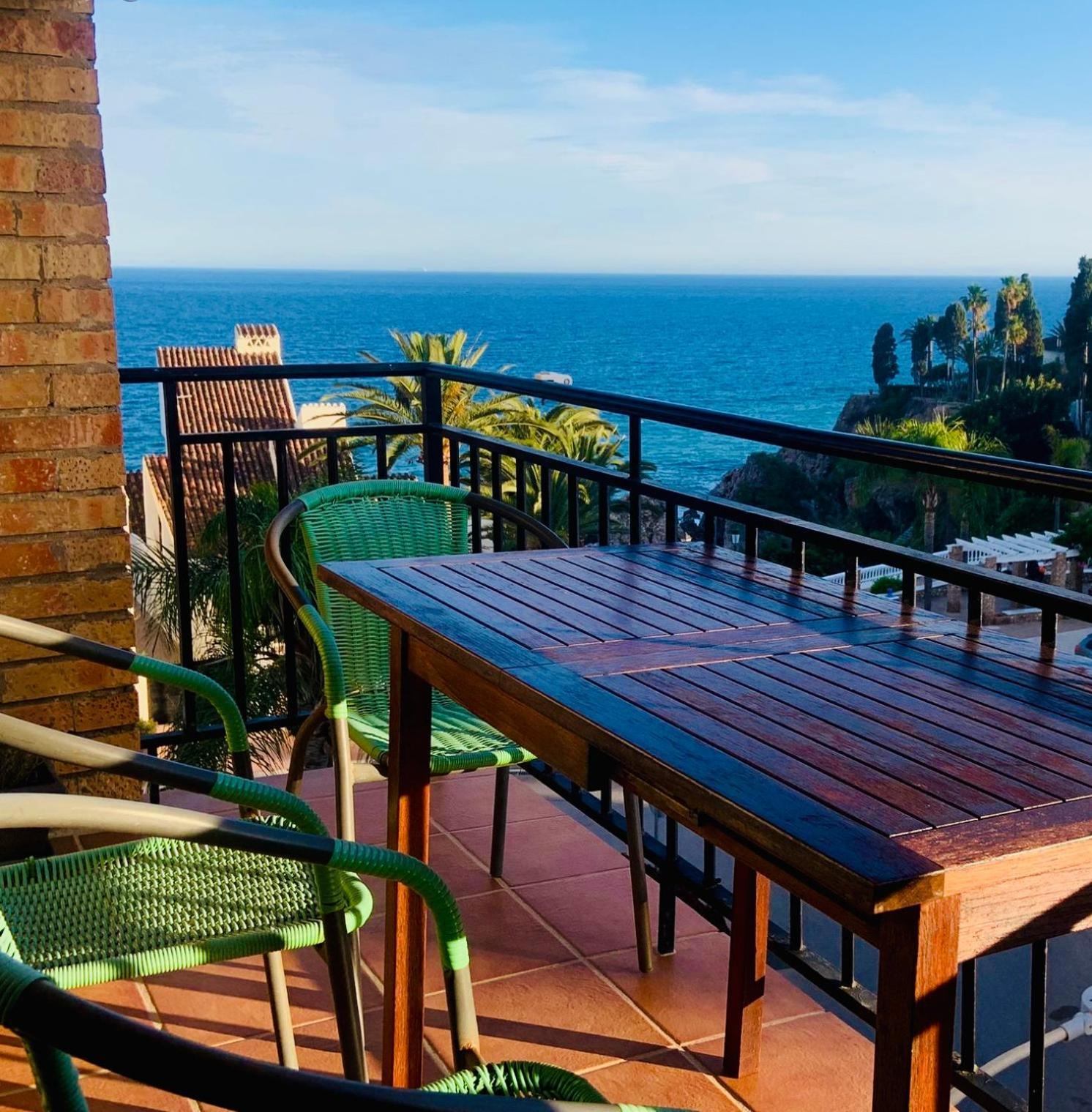 Luxury Sea View 2 Bedroom Apartment By Maison Jaken Nerja Εξωτερικό φωτογραφία